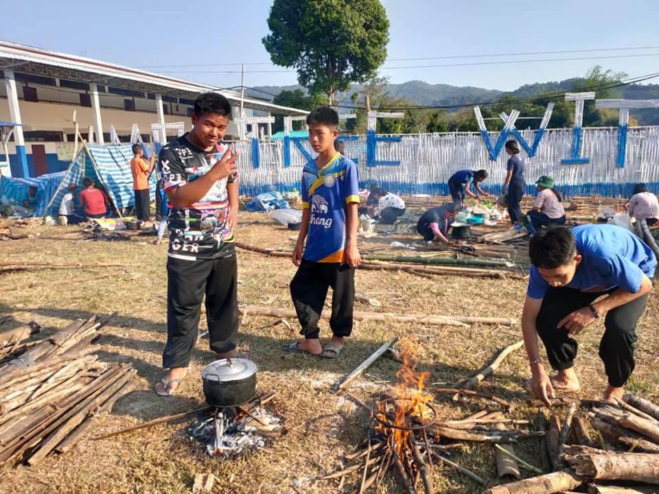 Tent Konok Ban Huai Dua Luaran gambar